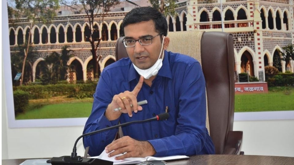 महसूल अभिलेखातील कालबाह्य नोंदी कमी करण्यासह पोटखराब जमीन वहितीखाली यावी यादृष्टीने प्रभावी मोहीम राबवा – जिल्हाधिकारी अभिजीत राऊत